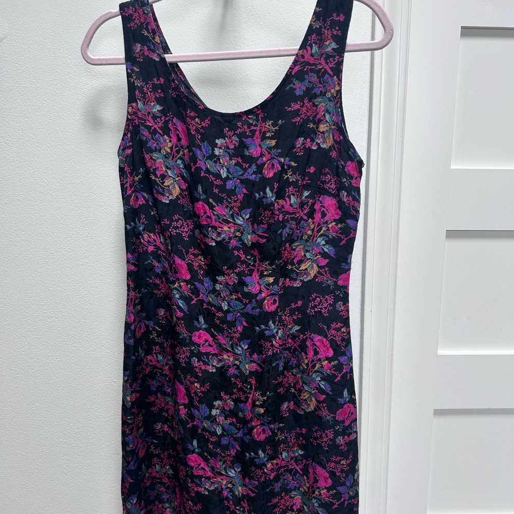 Vintage La Belle Fashion Floral Sleeveless Dress